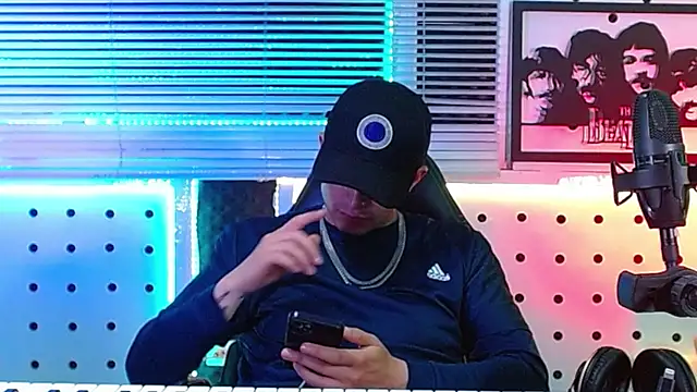Godofcumxxx webcam