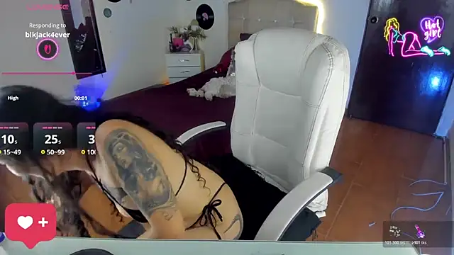 vampirellaa_crazy_ webcam