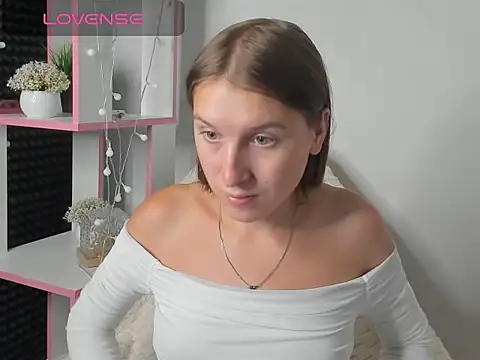 Xenia_paradise live cam on StripChat