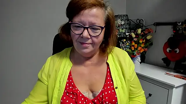 Adelewildx live cam on StripChat