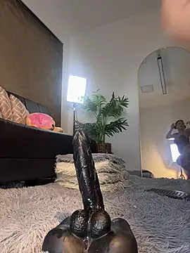 Isa__Blanc webcam
