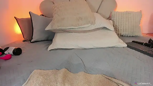 _luuciana_ webcam