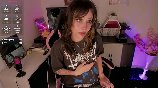 sarastorme live cam on StripChat