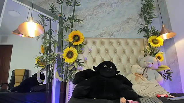 LittleeJaz webcam