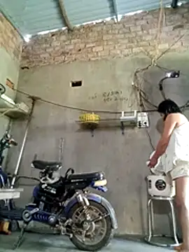 BigAss-69 webcam