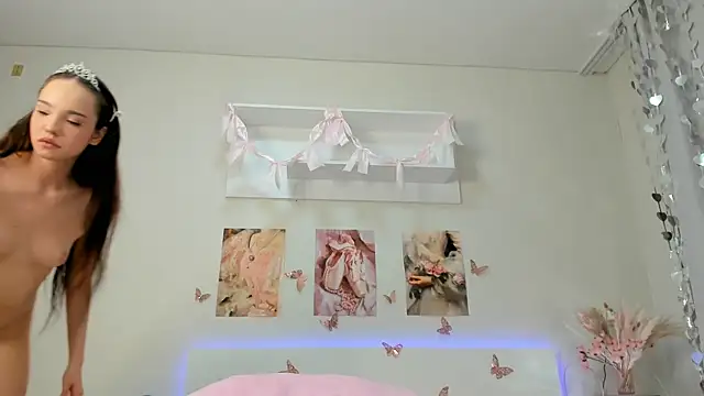 milly_lane - Milly_Lane's free webcam - UK Sex Cams