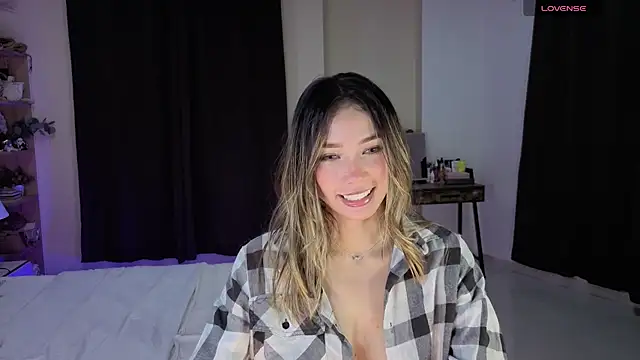 AmelieAxie live cam on StripChat