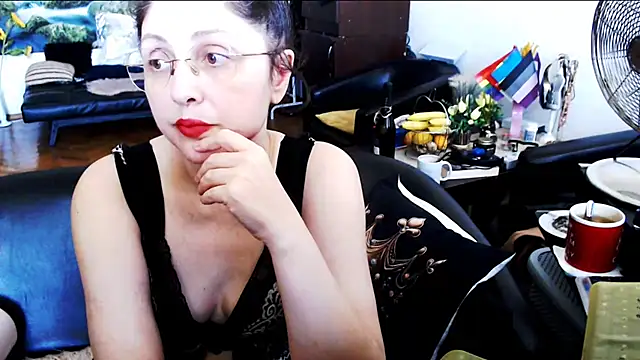 Imperatriza live cam on StripChat