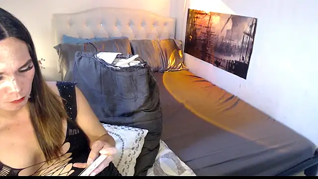 NinaDOM4CUM webcam