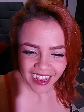 Celeste_Noir1 live cam on StripChat