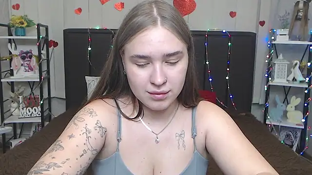 LauraHlot webcam