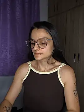 Coralinne__ webcam
