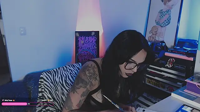 aleksanoir webcam