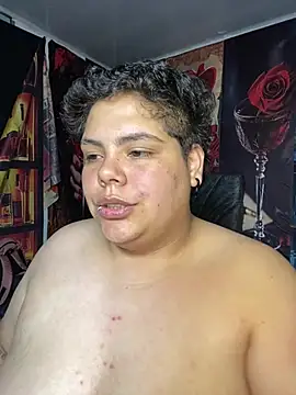 Hailey_Curvy webcam