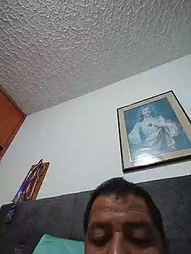 latinblack16 live cam on StripChat