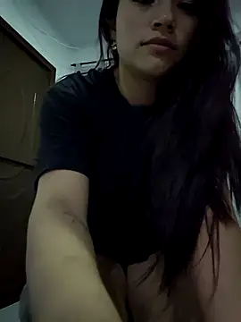 madison_saenzz webcam