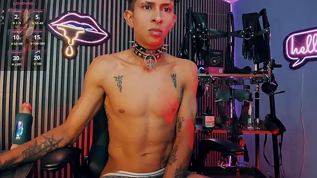 Maximoking26 webcam