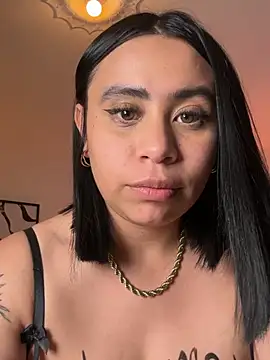 mai_evans webcam