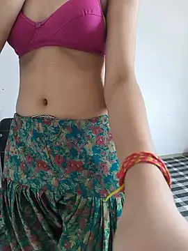 zoya_baby_ live cam on StripChat