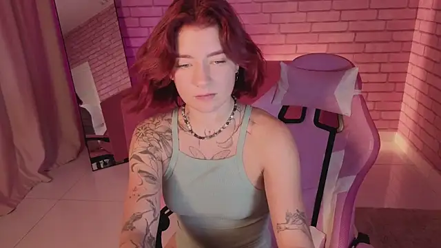 Nikki_Gringer webcam