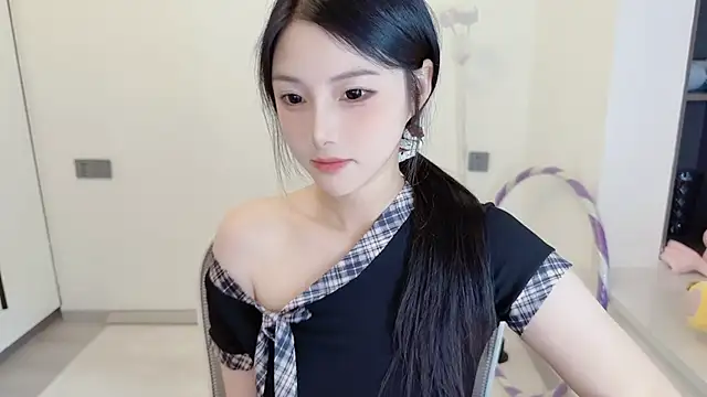 holo_love webcam