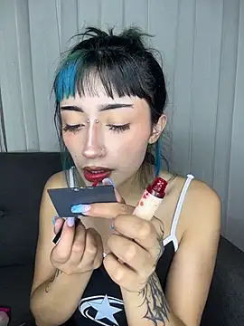 baby_akuma webcam