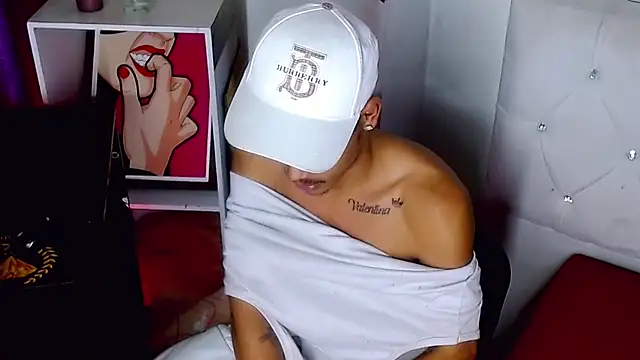 Angel_foxc13 webcam