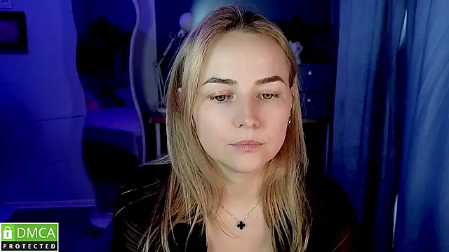 Mira_Mermayd webcam