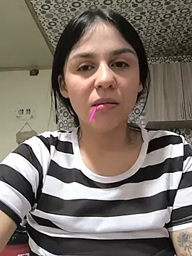Daniela-rosee webcam