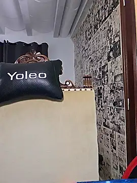kylie_blck webcam
