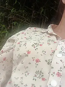 Yuzi-i live sex cam