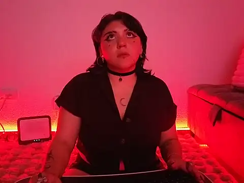 Blueberry_gothic webcam