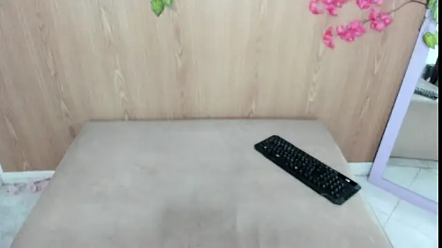 jenelotizz06 webcam