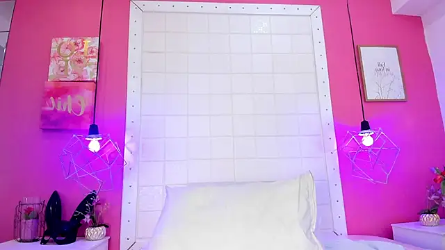 Antonella_morrison live cam on StripChat