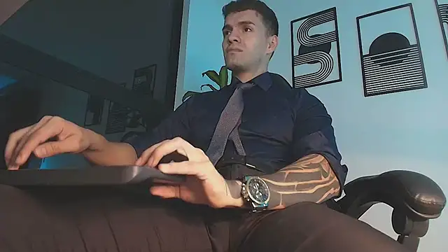 alpha_dominus_ - ALPHA_DOMINUS_'s free webcam - UK Sex Cams