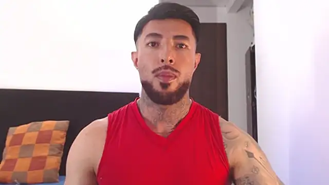 andrea_de_lucaa live cam on StripChat
