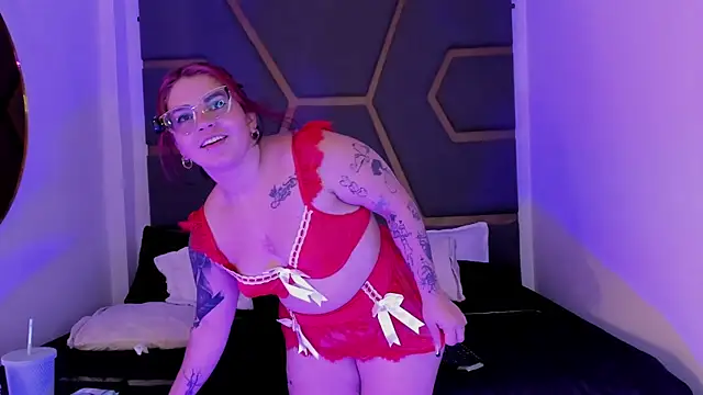 juana_valkiria live cam on StripChat