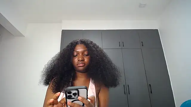 Pretty_Liya08 live cam on StripChat
