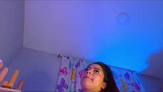 NicolleTaylor webcam