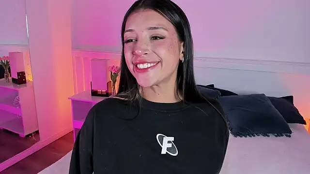 Ammy_gh webcam