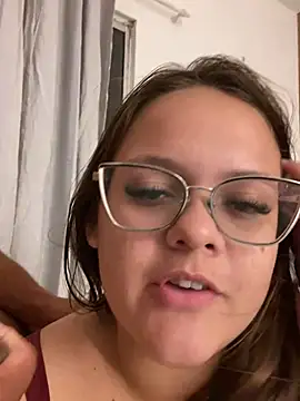 Laryssinha_69 webcam