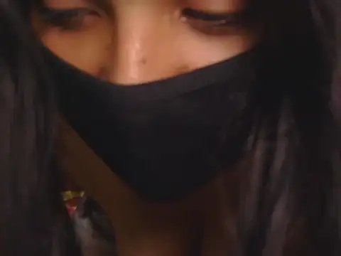 sugar_mommy98 (F young) - lets make rainy days erotic