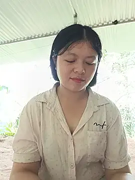lisa-bae00