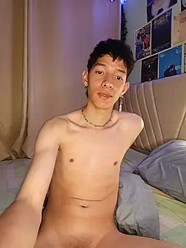 heyy_noah11 webcam