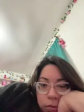 indiegirl666 webcam