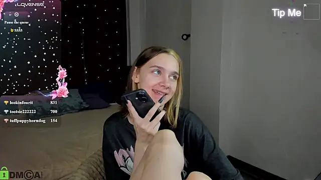Lesi_Moonie01 webcam