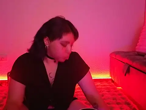 Blueberry_gothic webcam