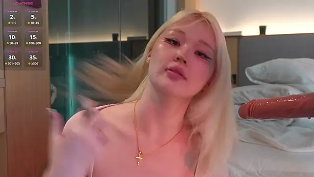 hyun_chia Live Web Cam Show