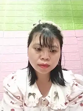 Xuka_lyss live cam on StripChat