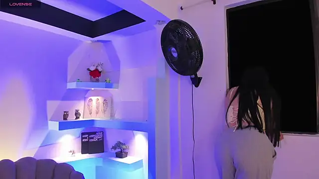 TifanyWhite_ webcam